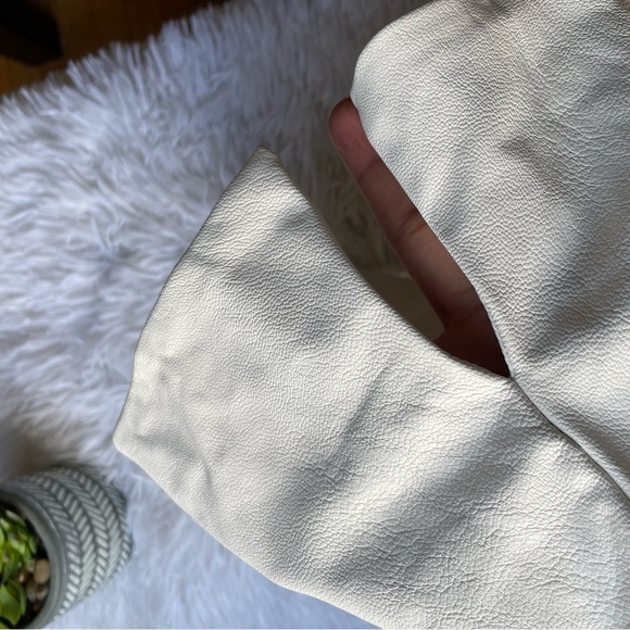 Naked wardrobe Leather Look bandeau top 🤍 - Picture 9 of 10